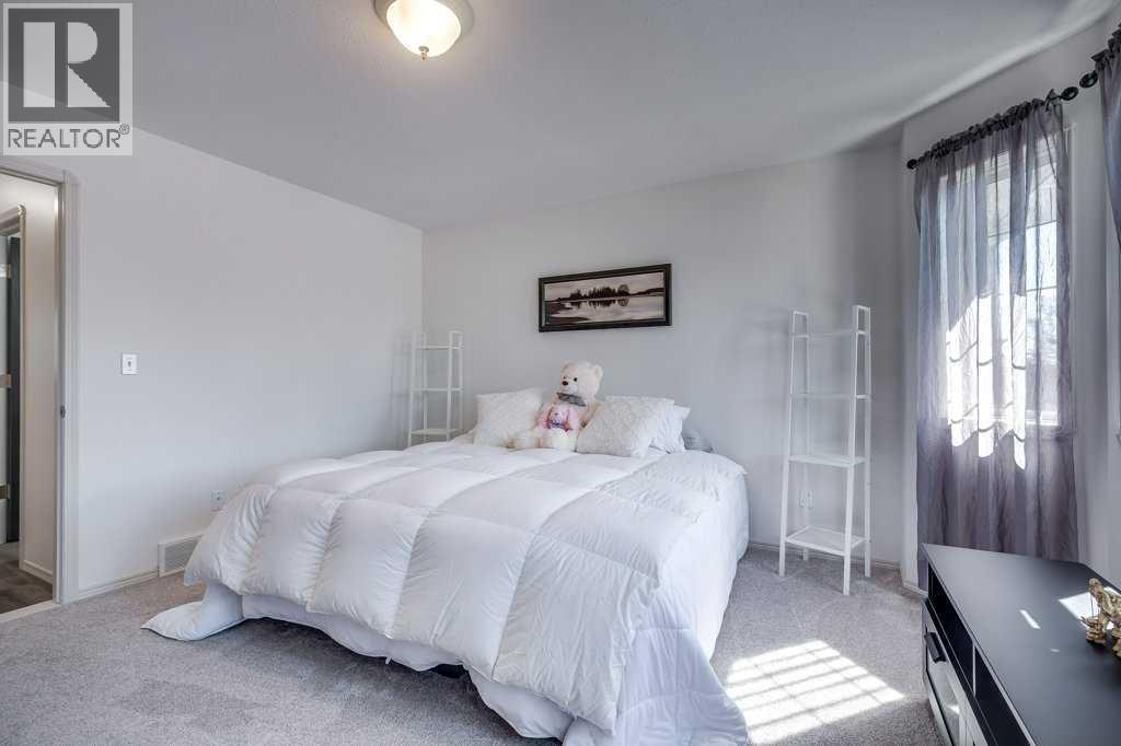 Photo 21 of 7 Adams Close, Red Deer AB