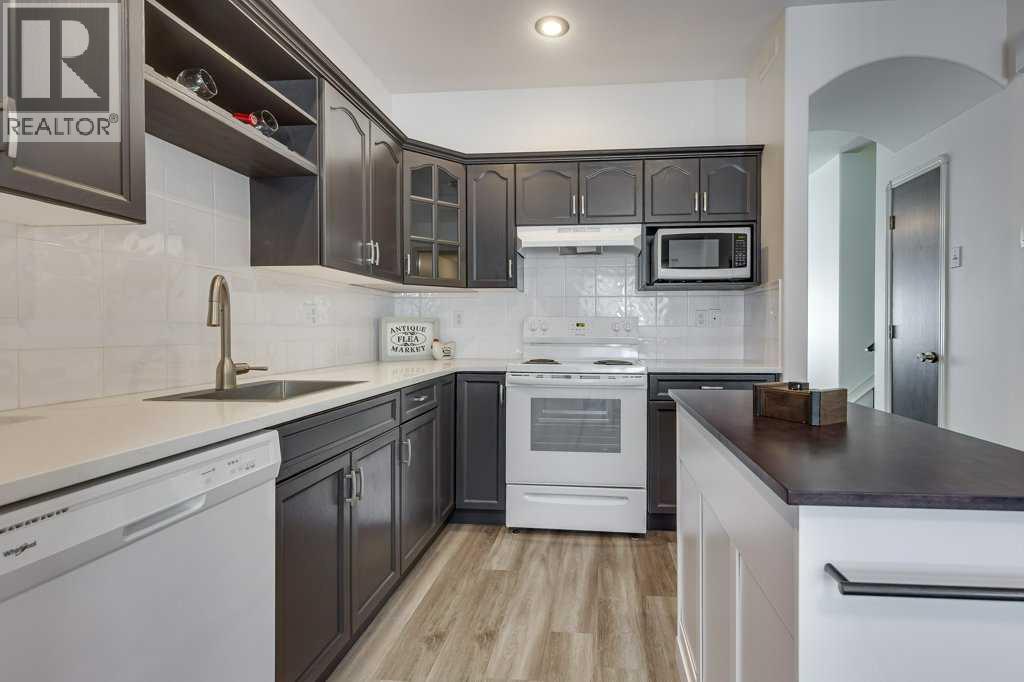 Photo 14 of 7 Adams Close, Red Deer AB