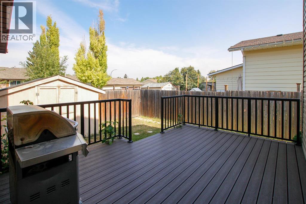 Photo 13 of 4 Haliburton Crescent, Red Deer AB