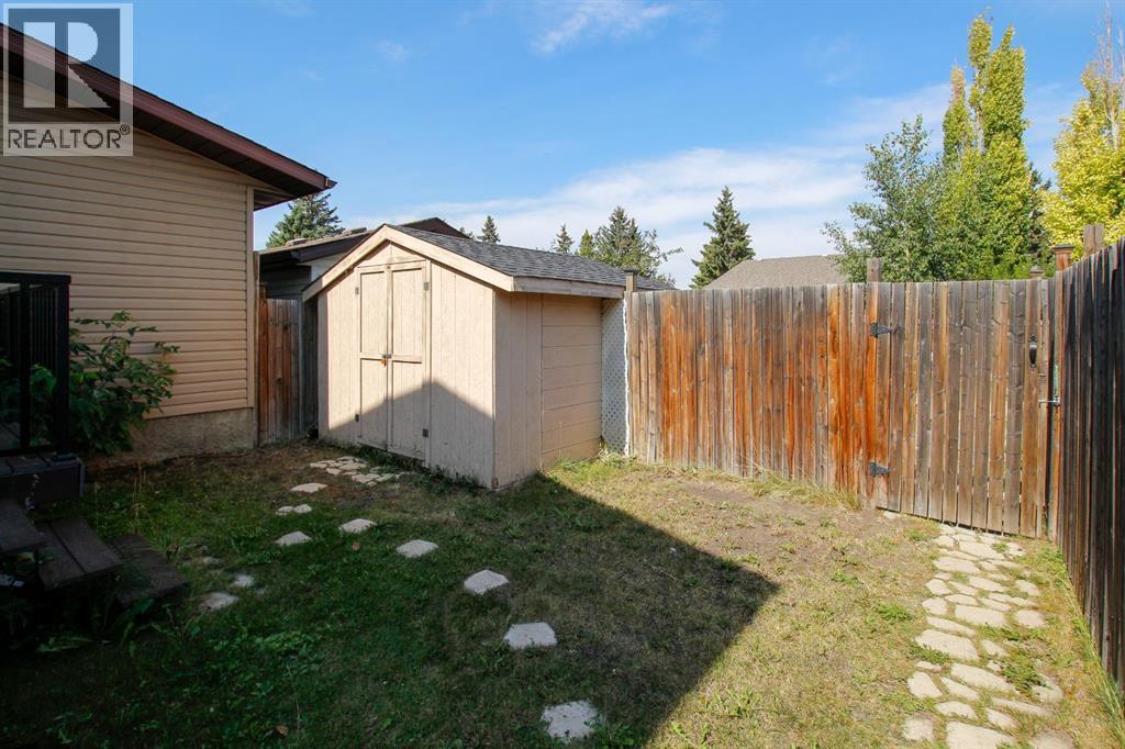 Photo 34 of 4 Haliburton Crescent, Red Deer AB