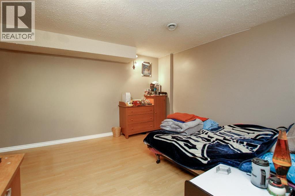 Photo 26 of 4 Haliburton Crescent, Red Deer AB