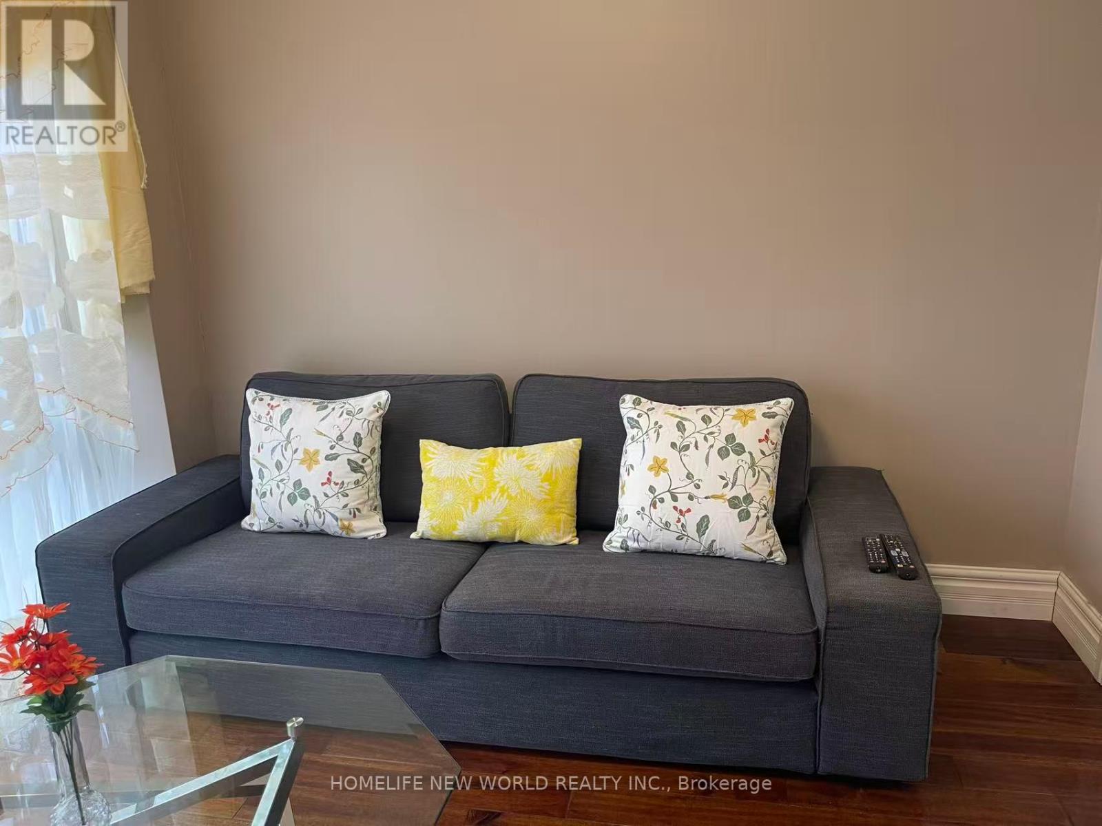 Photo 9 of Main 123 Combe Avenue, Toronto ON
