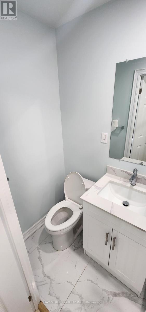Photo 7 of Room 2 45 Pineway Boulevard, Toronto ON