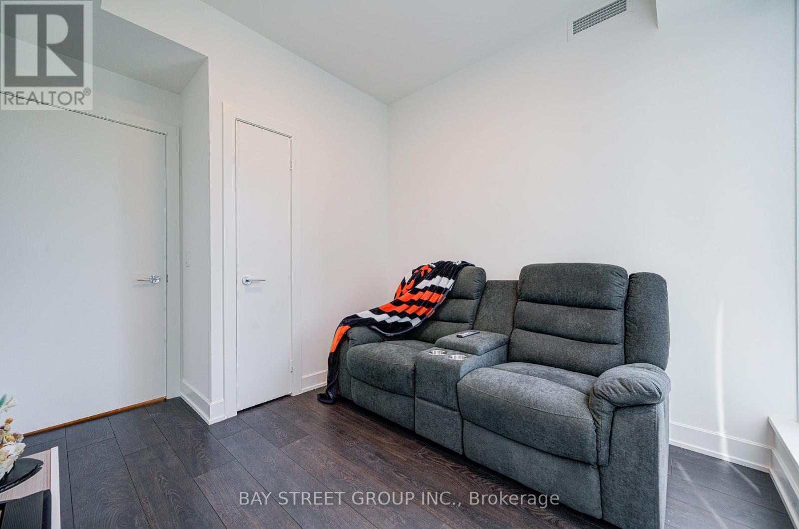Photo 13 of 2102 15 Mercer Street, Toronto ON