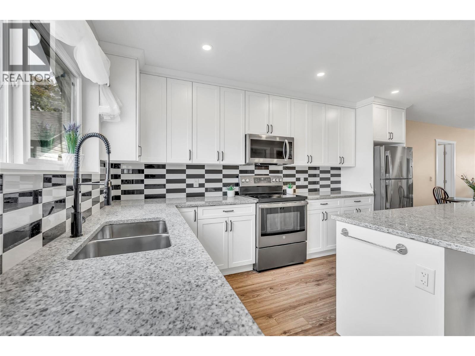 507 Duncan Avenue W, Penticton