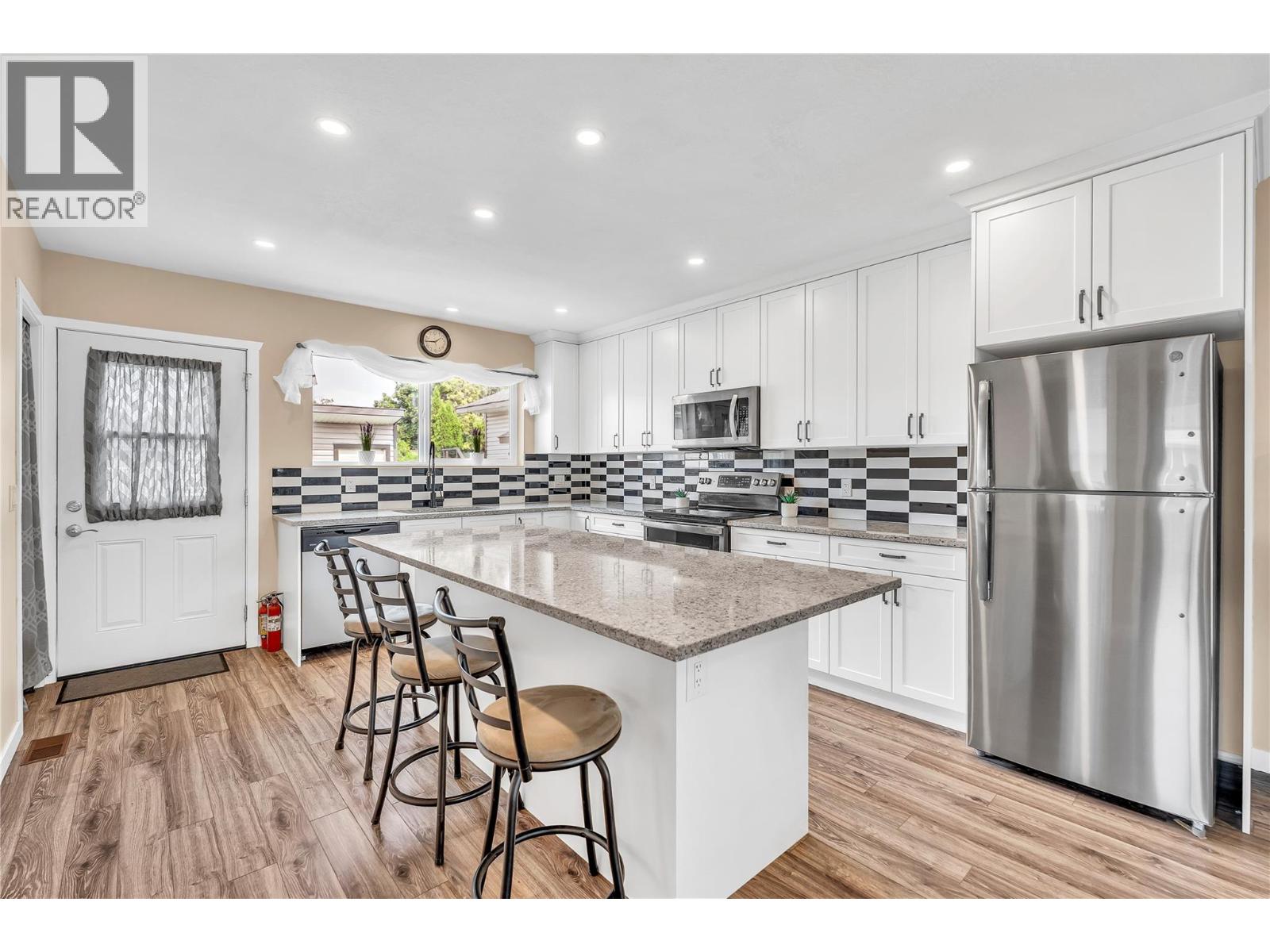507 Duncan Avenue W, Penticton