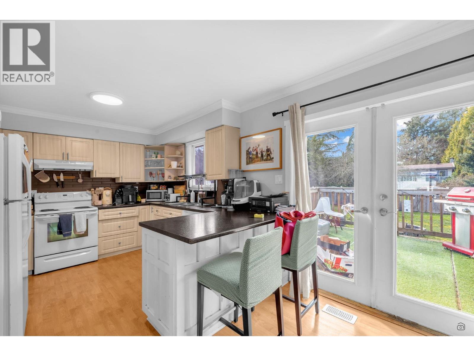 Photo 3 of 12155 Gee Street, Maple Ridge BC
