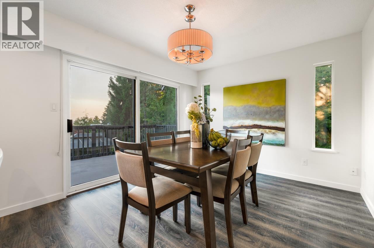 Photo 9 of 1550 Palmerston Avenue, West Vancouver BC