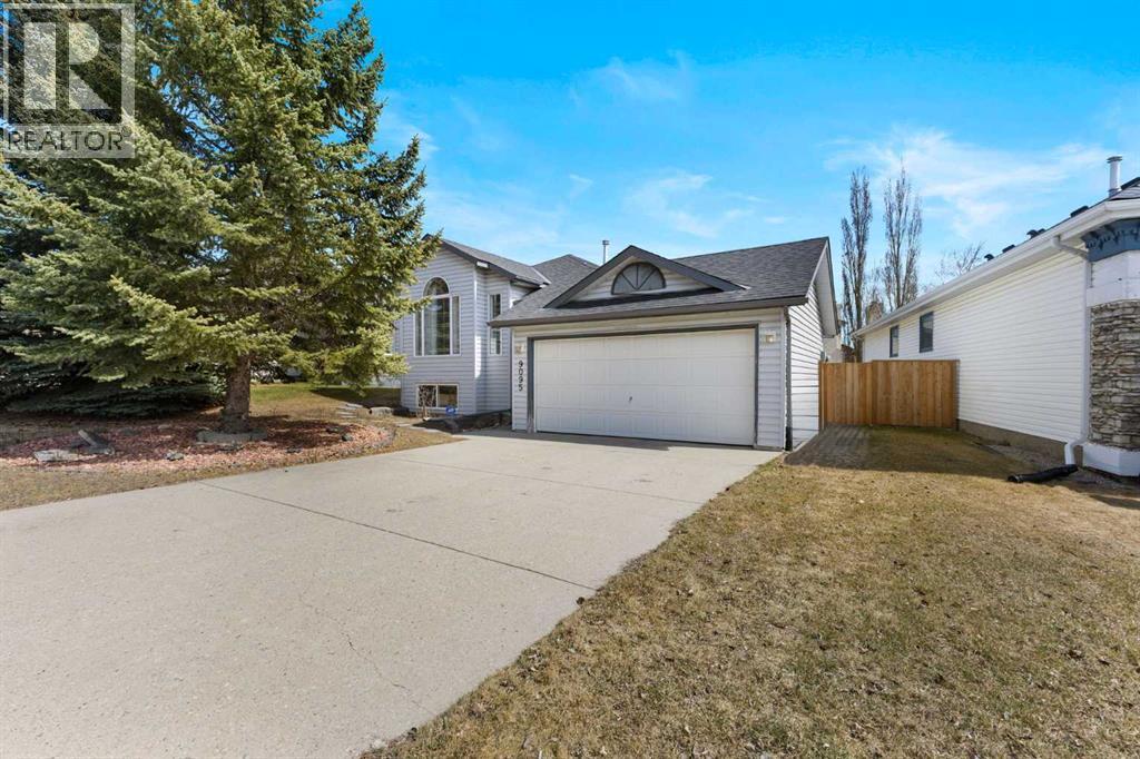 Photo 3 of 9095 Scurfield Drive Nw, Calgary AB