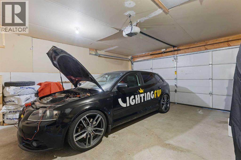 Photo 6 of 9095 Scurfield Drive Nw, Calgary AB