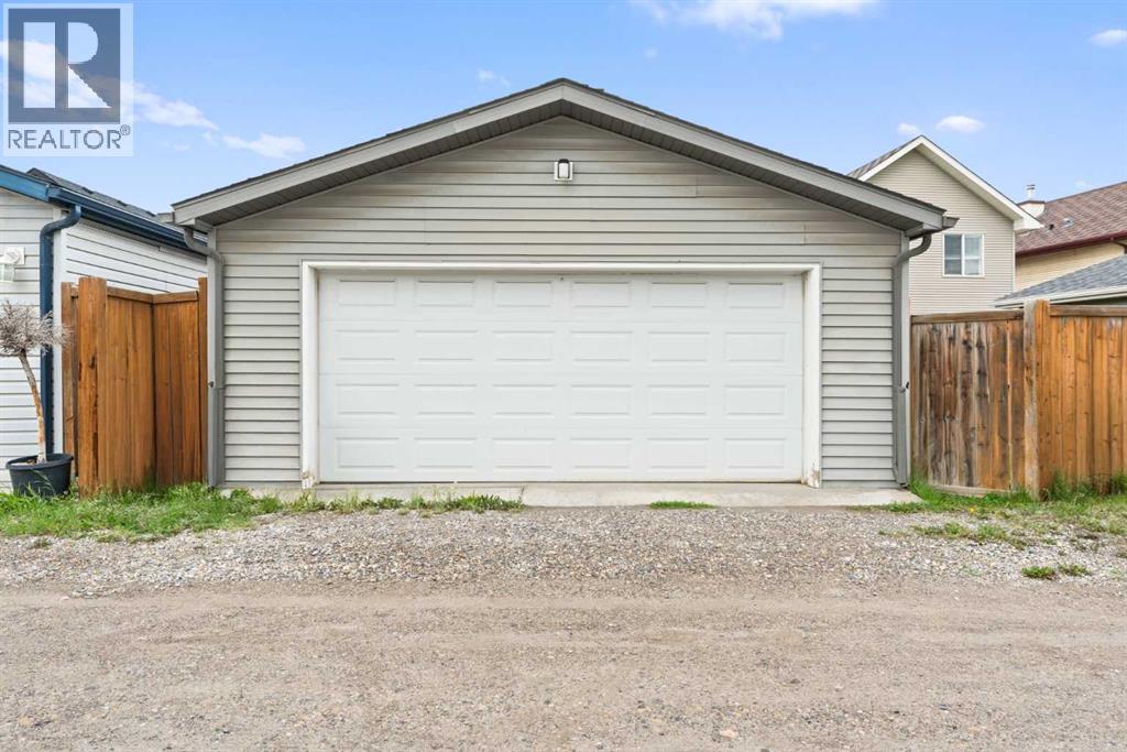 Photo 30 of 186 Cranberry Close Se, Calgary AB