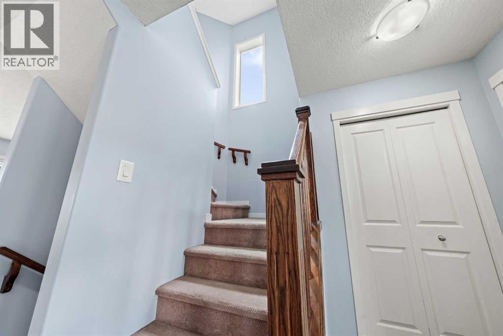 Photo 16 of 186 Cranberry Close Se, Calgary AB