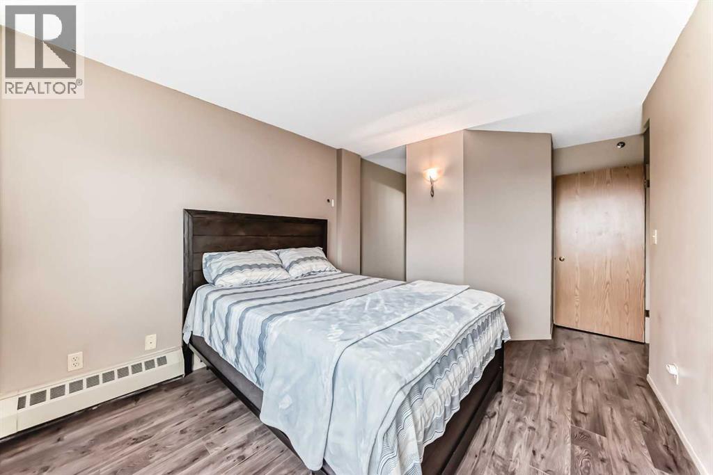 Photo 17 of 504 2011 University Drive Nw, Calgary AB