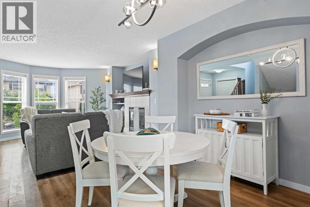 Photo 9 of 186 Cranberry Close Se, Calgary AB
