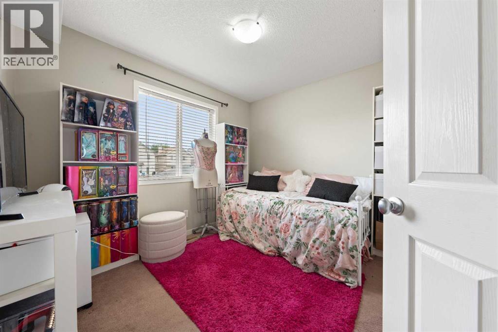 Photo 20 of 186 Cranberry Close Se, Calgary AB