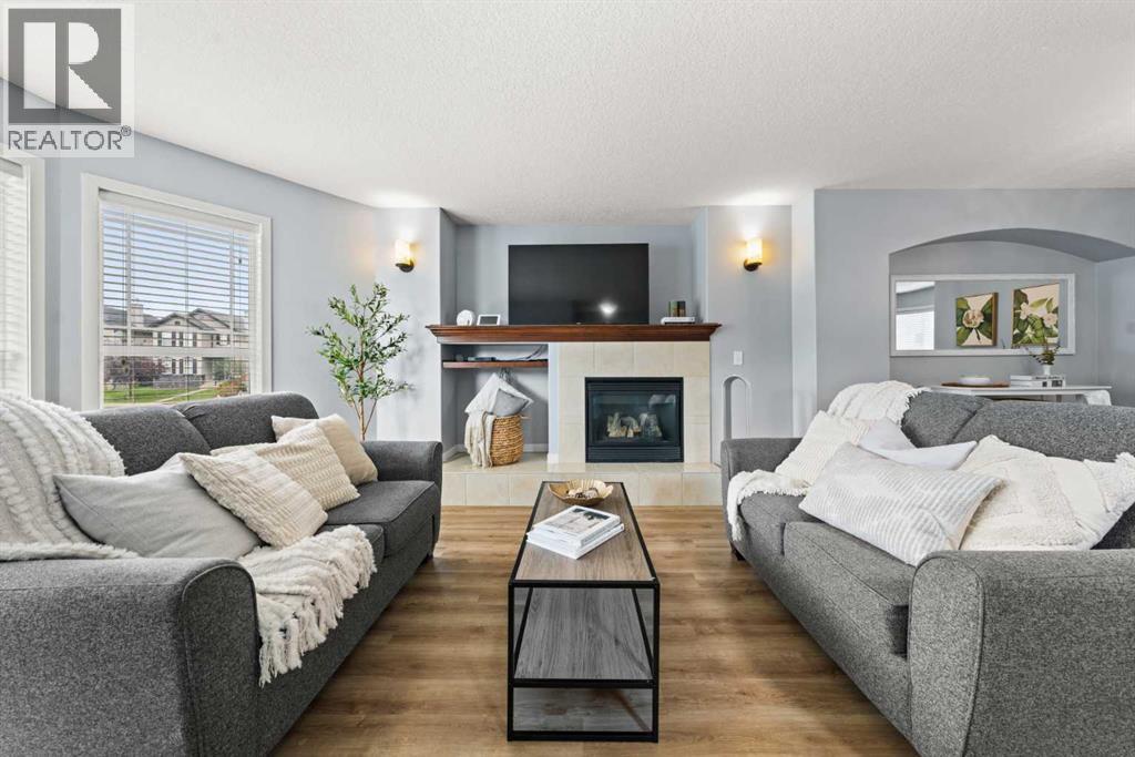 Photo 5 of 186 Cranberry Close Se, Calgary AB