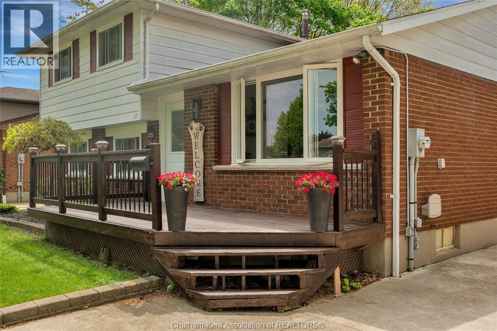 Photo 3 of 12 Donalda Drive, Chatham ON
