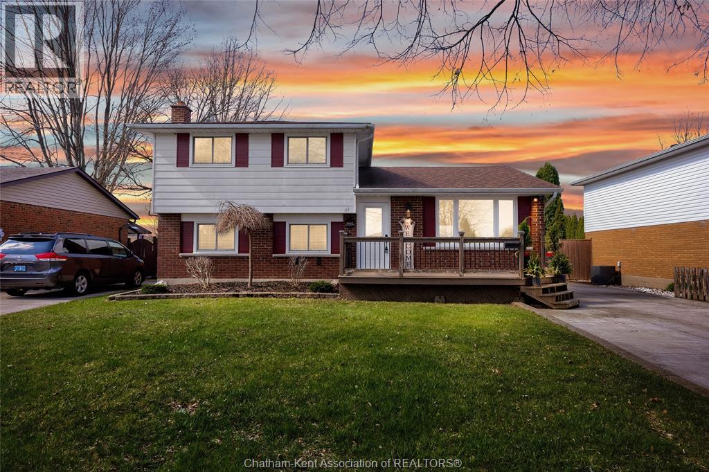 Photo 5 of 12 Donalda Drive, Chatham ON