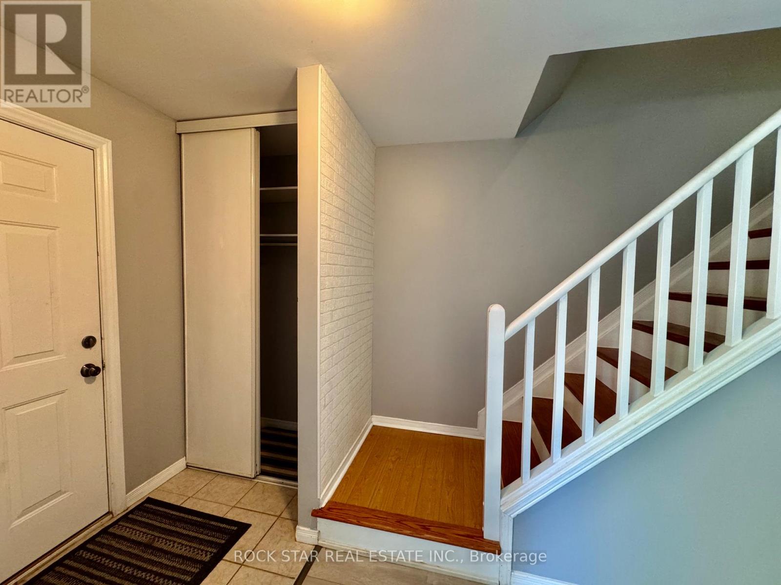Photo 15 of 1 2 Cedar Drive, Orangeville ON