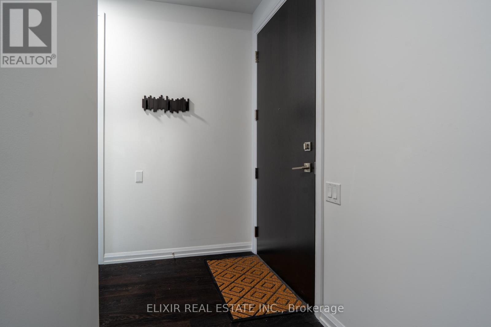 Photo 11 of 615 4208 Dundas Street W, Toronto ON