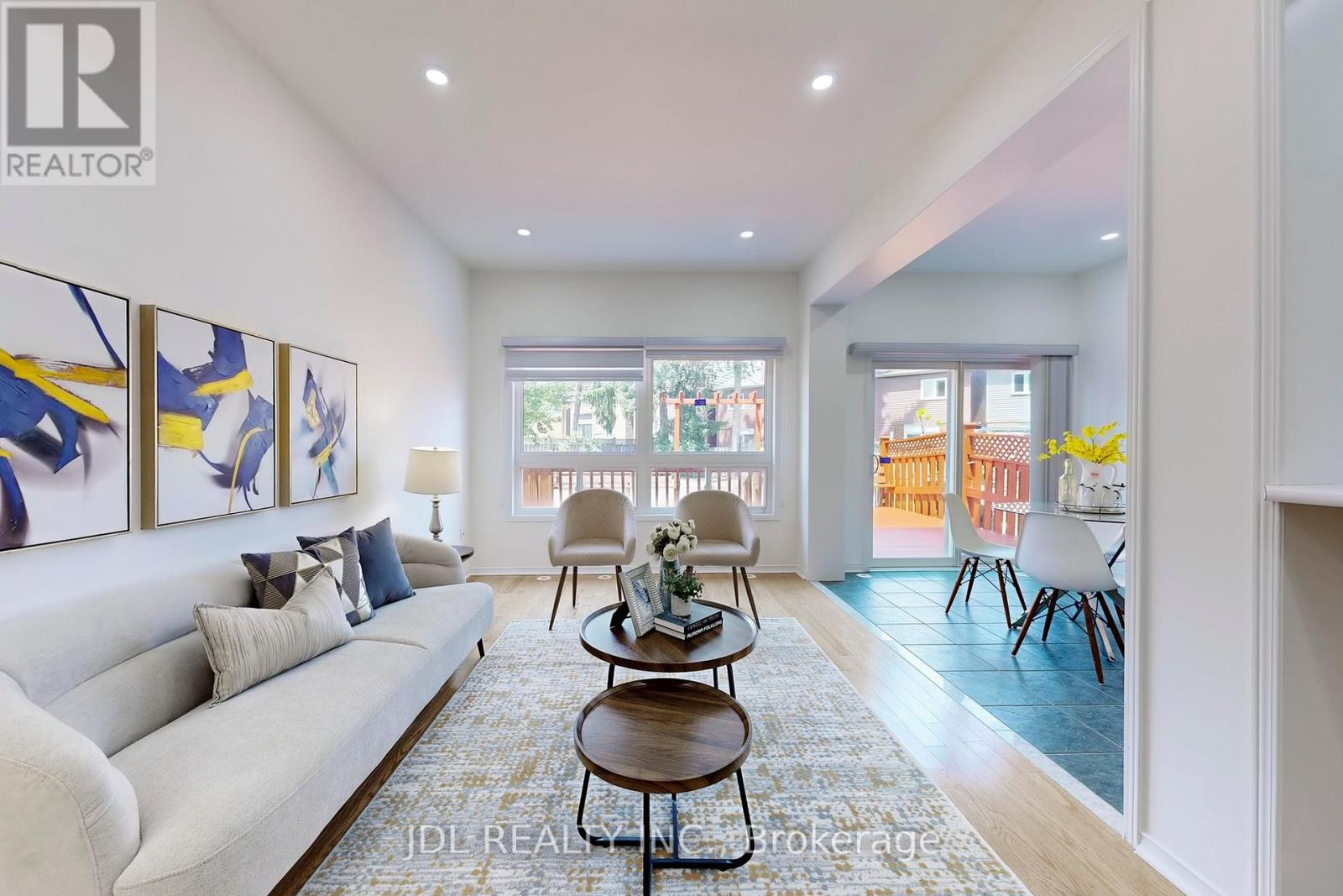 Photo 3 of 52 Wyper Square, Toronto ON