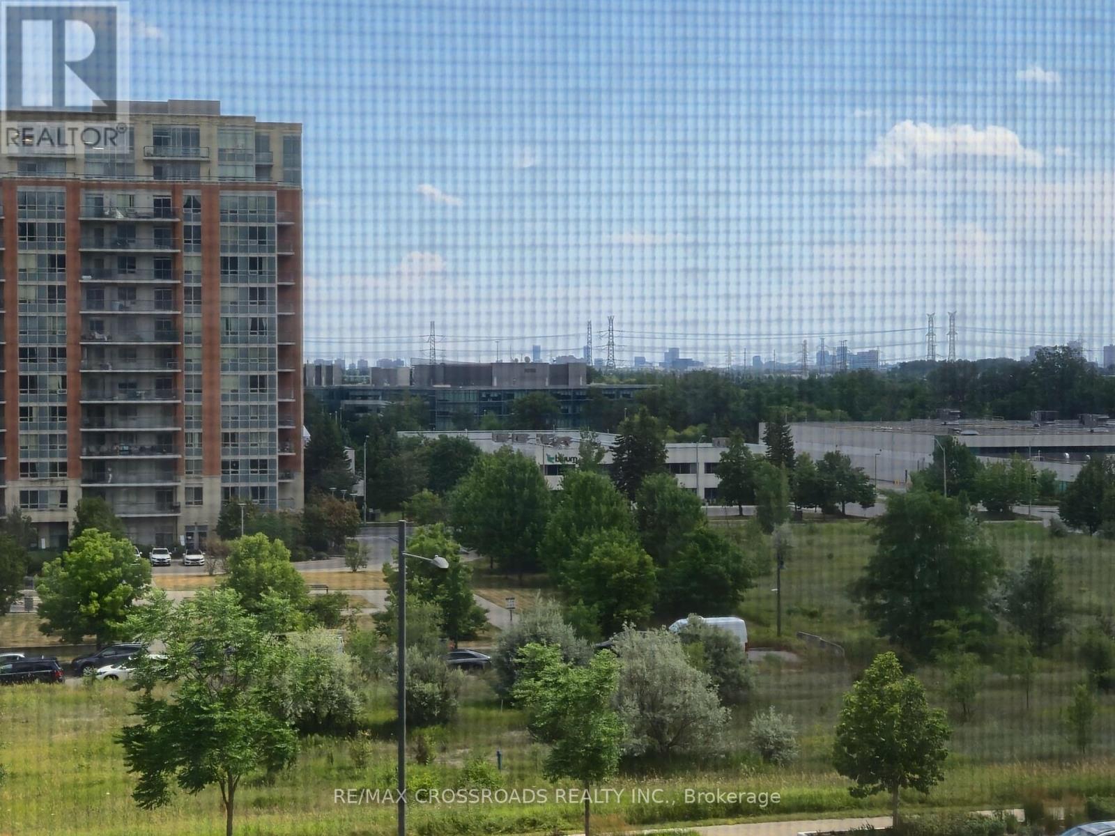 Photo 23 of 659 23 Cox Boulevard, Markham ON