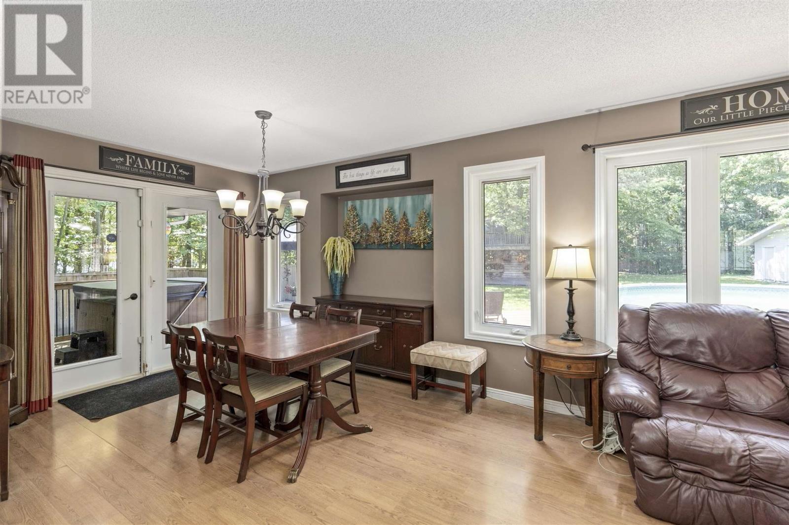 Photo 17 of 4144 Queen St E, Sault Ste Marie ON