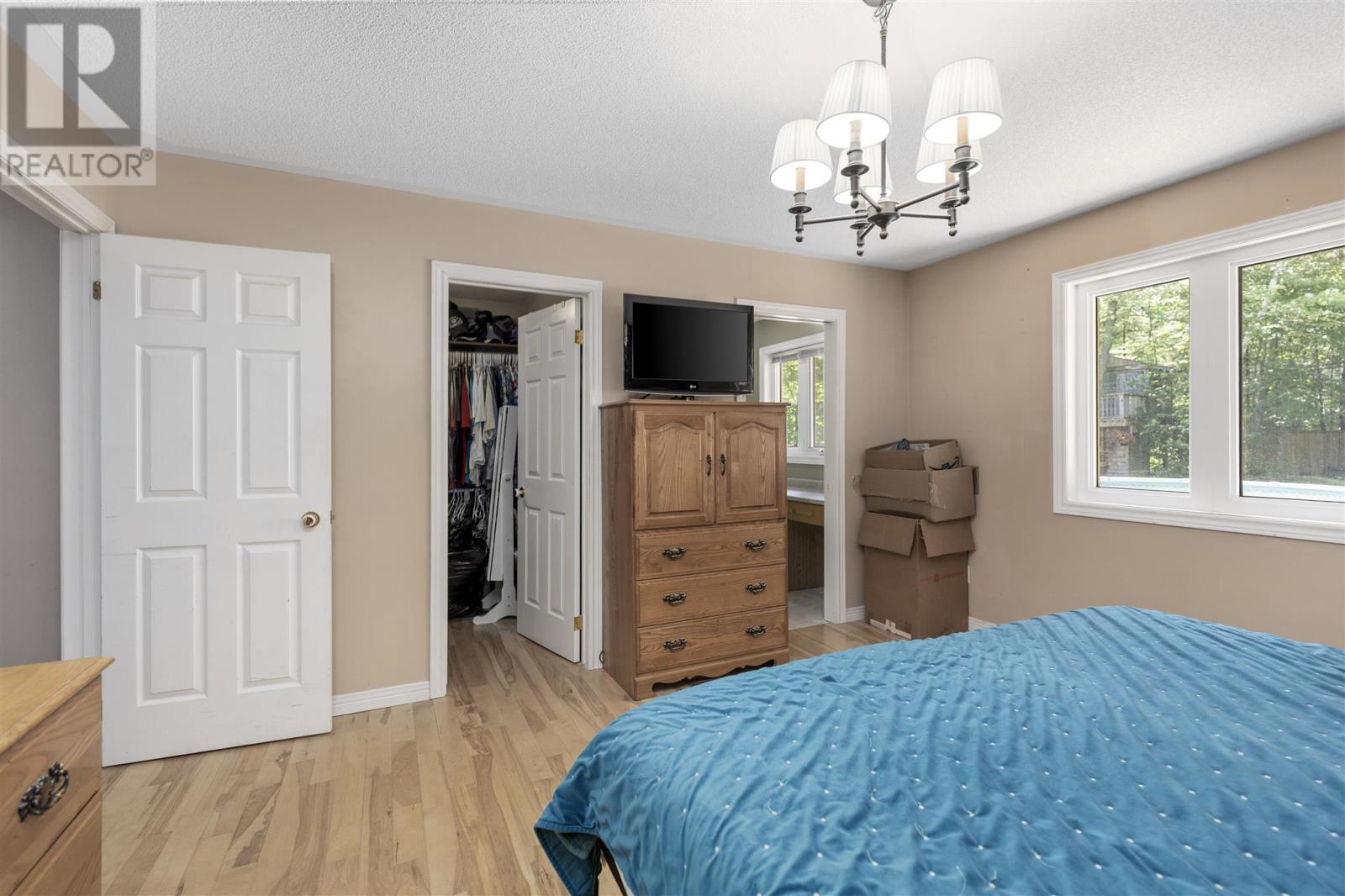 Photo 24 of 4144 Queen St E, Sault Ste Marie ON