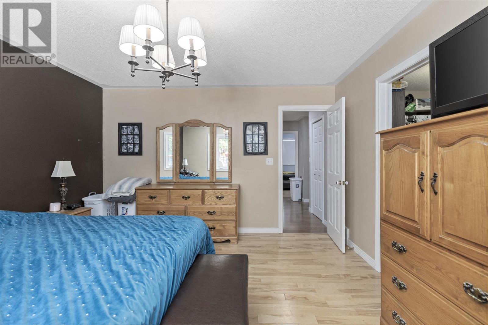Photo 25 of 4144 Queen St E, Sault Ste Marie ON
