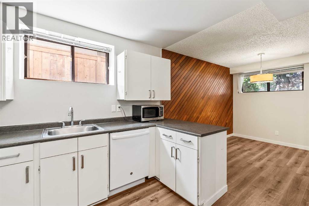 Photo 22 of 2630 25 A Street Sw, Calgary AB
