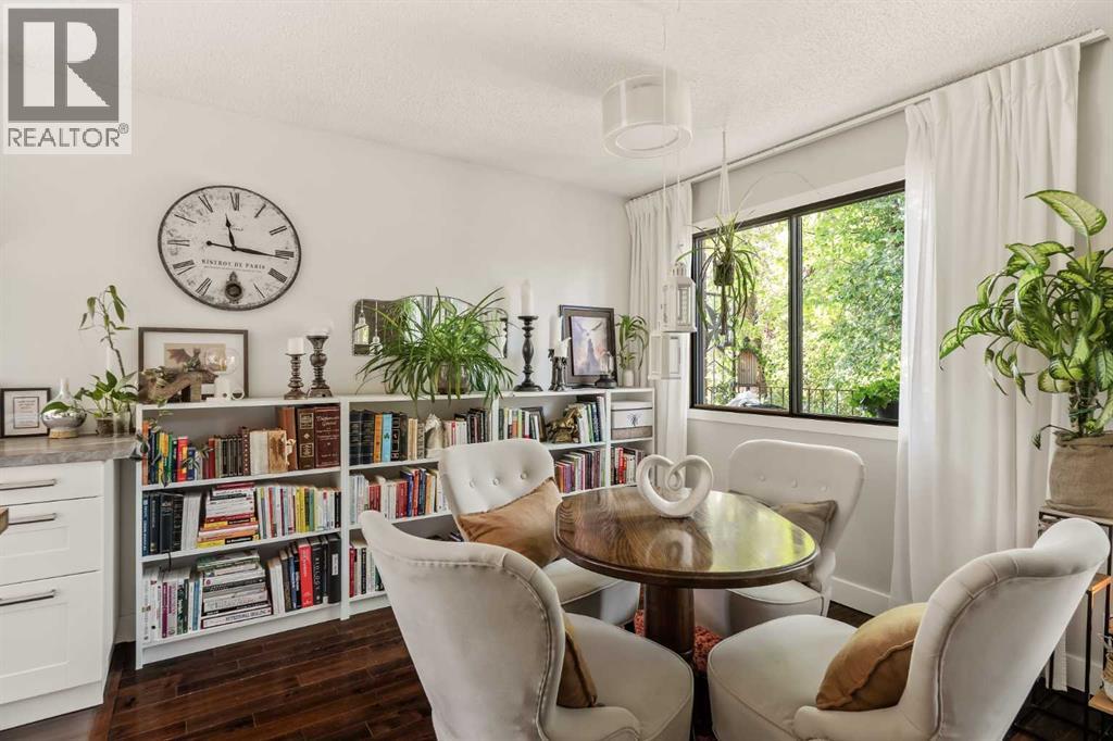 Photo 11 of 2630 25 A Street Sw, Calgary AB