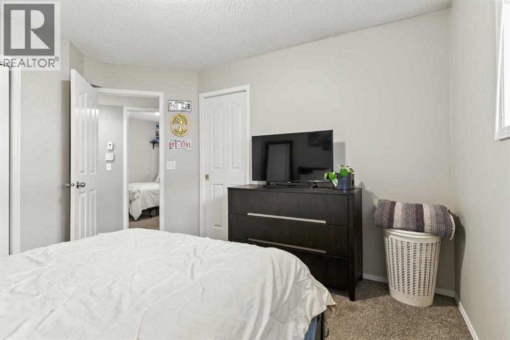 Photo 28 of 2 2207 28 Street Sw, Calgary AB