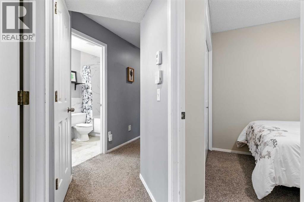 Photo 22 of 2 2207 28 Street Sw, Calgary AB