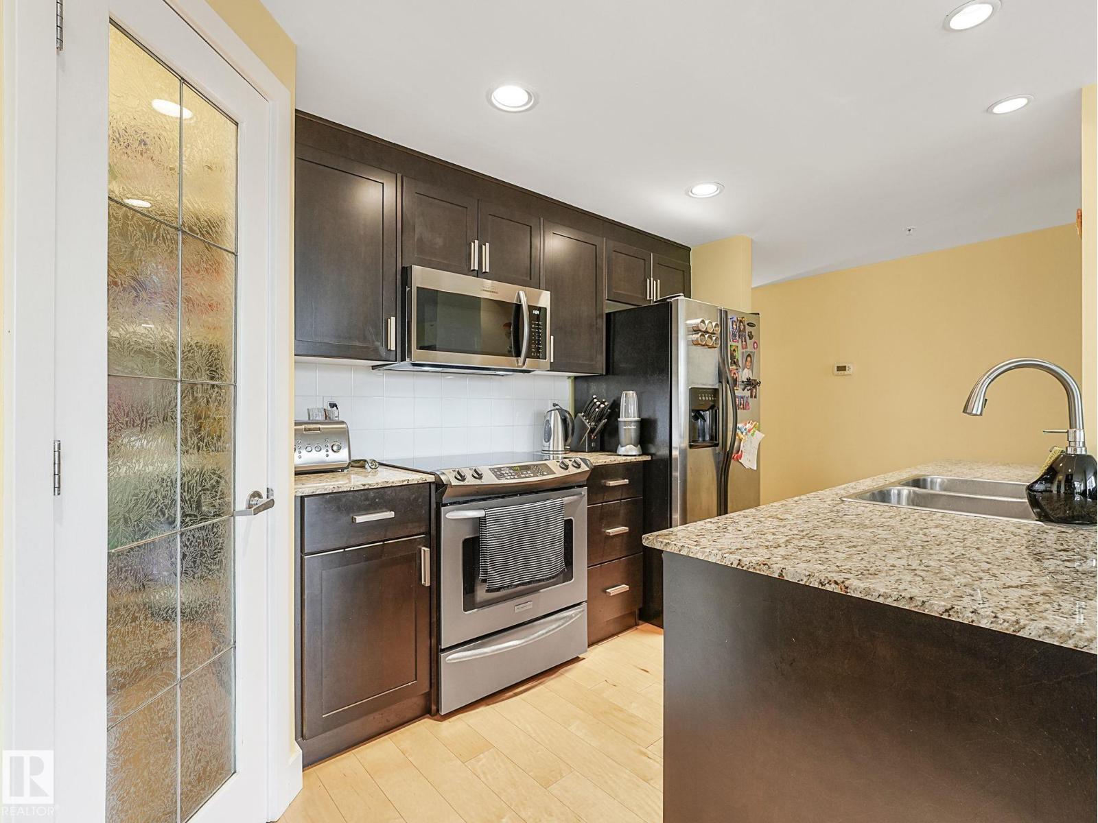 Photo 19 of 301 10028 119 St Nw, Edmonton AB
