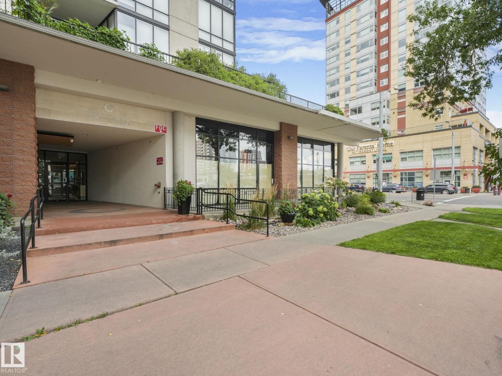 Photo 4 of 301 10028 119 St Nw, Edmonton AB