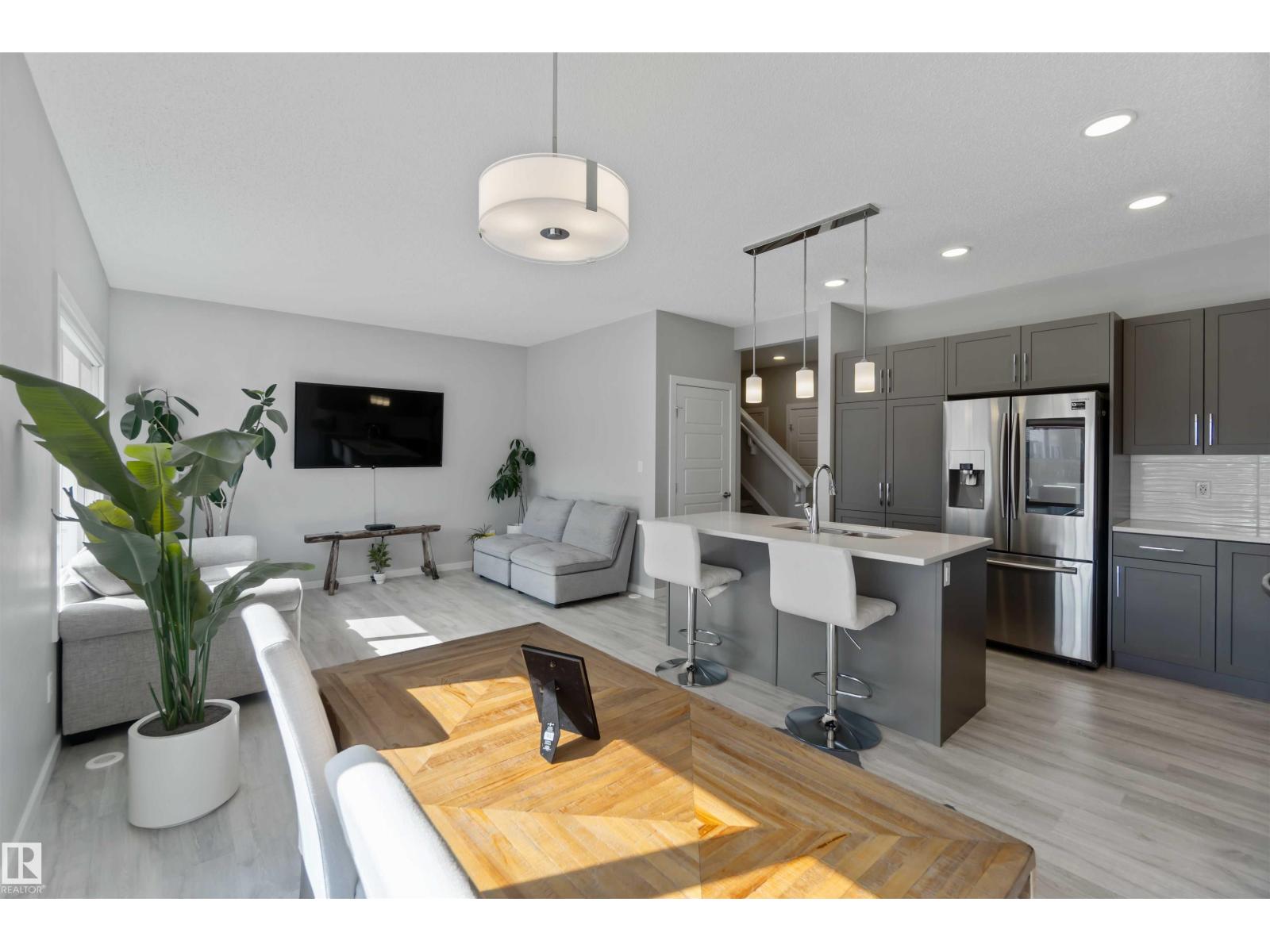Photo 16 of 15847 22 Av Sw, Edmonton AB