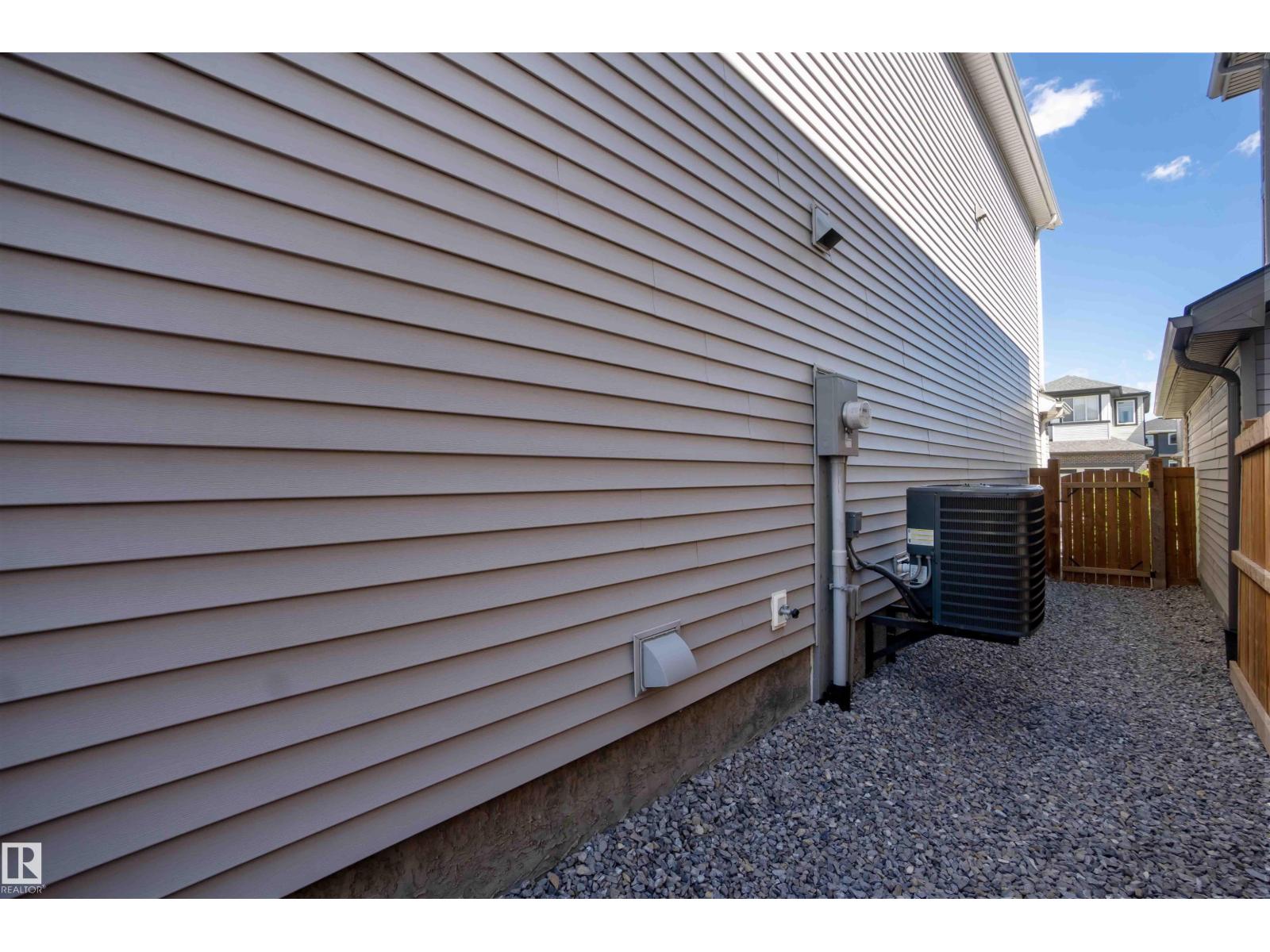 Photo 43 of 15847 22 Av Sw, Edmonton AB