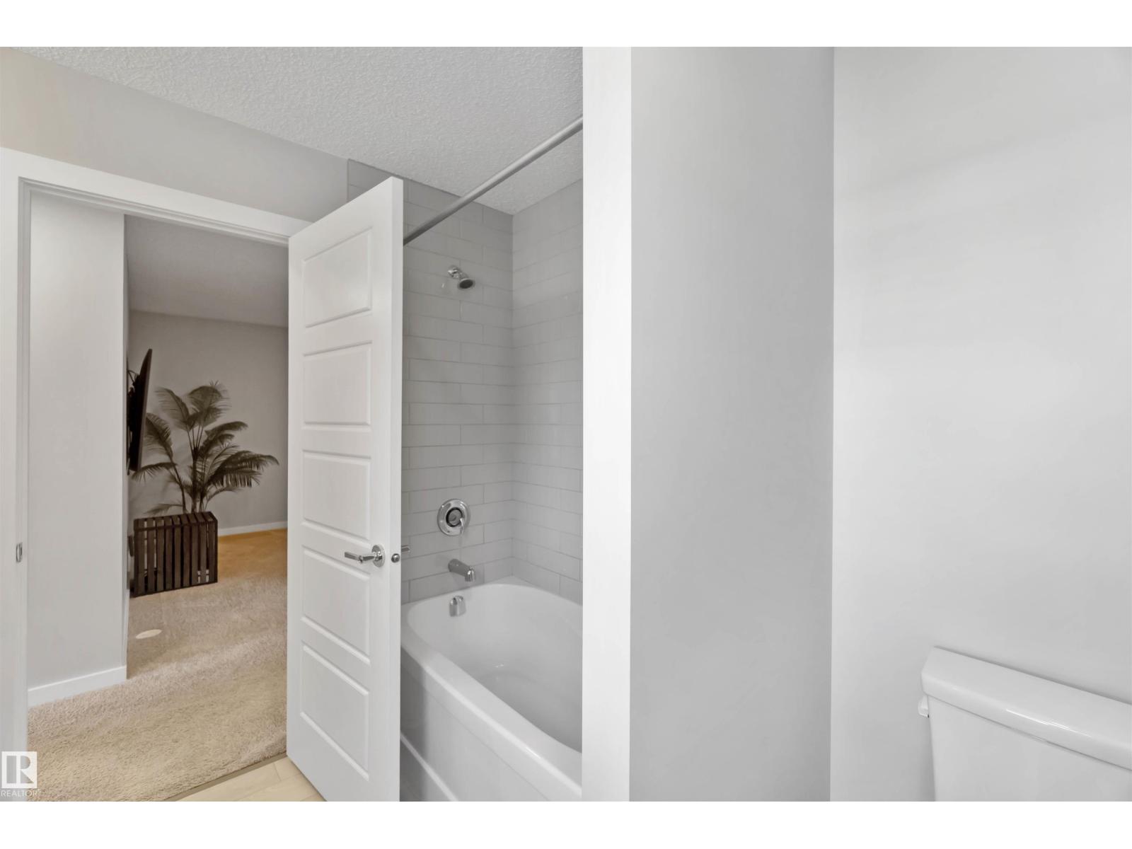 Photo 26 of 15847 22 Av Sw, Edmonton AB