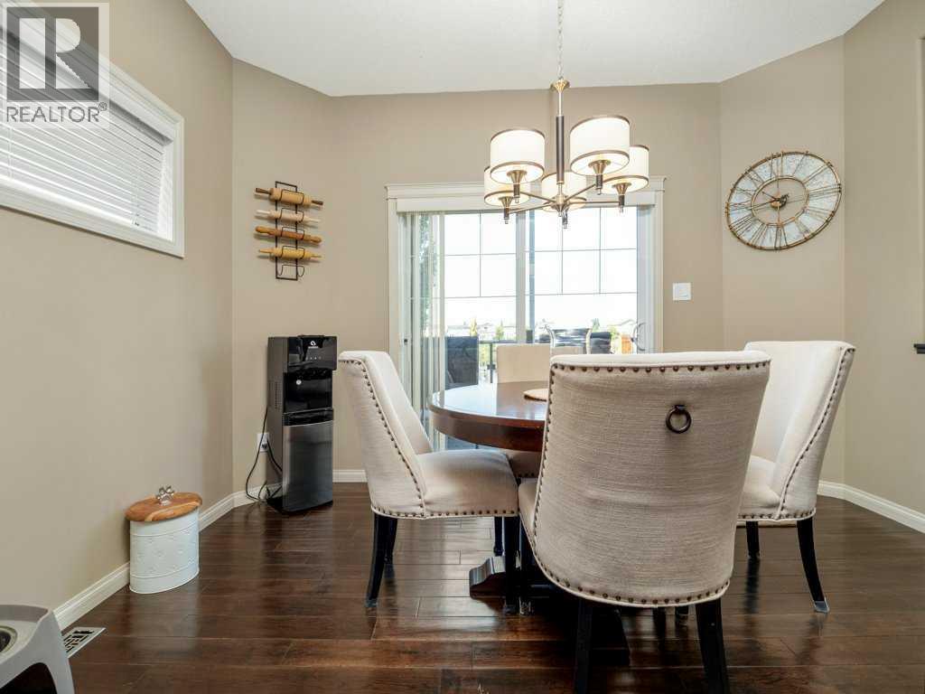 Photo 18 of 104 Firelight Way W, Lethbridge AB