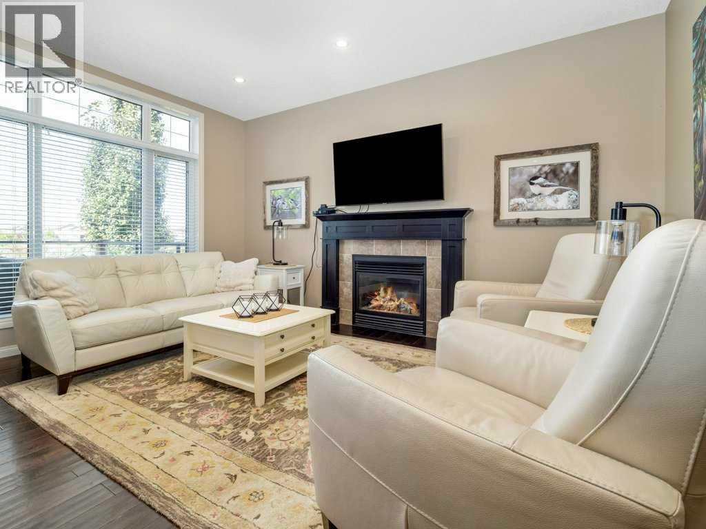 Photo 9 of 104 Firelight Way W, Lethbridge AB