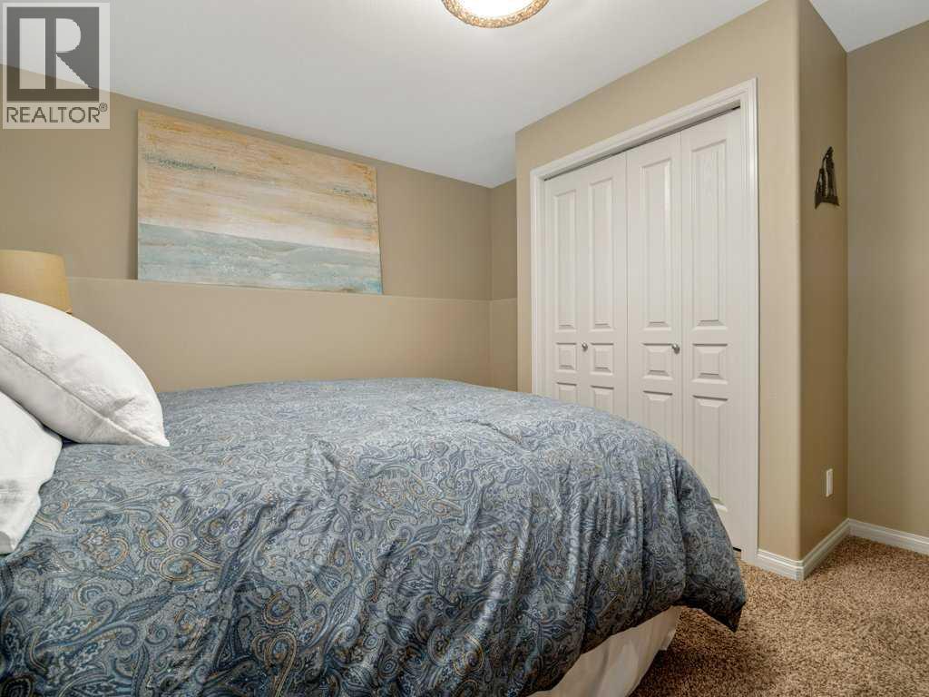 Photo 39 of 104 Firelight Way W, Lethbridge AB