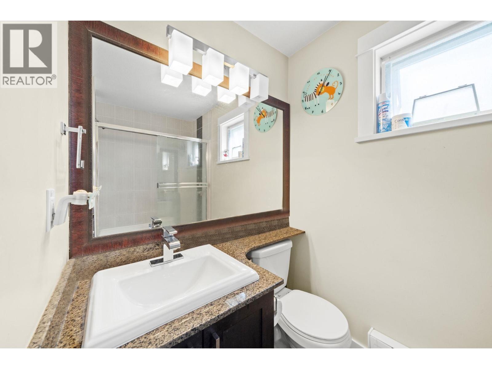 Photo 23 of 30 1130 Ewen Avenue, New Westminster BC