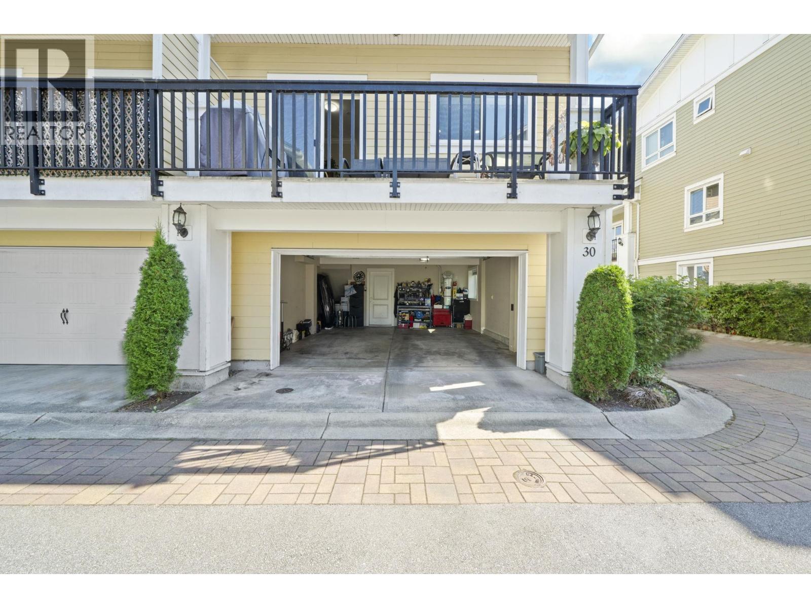 Photo 26 of 30 1130 Ewen Avenue, New Westminster BC