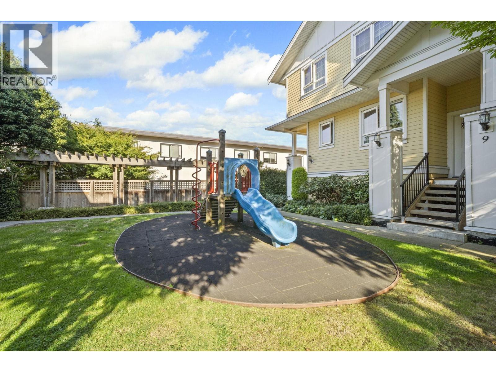 Photo 29 of 30 1130 Ewen Avenue, New Westminster BC
