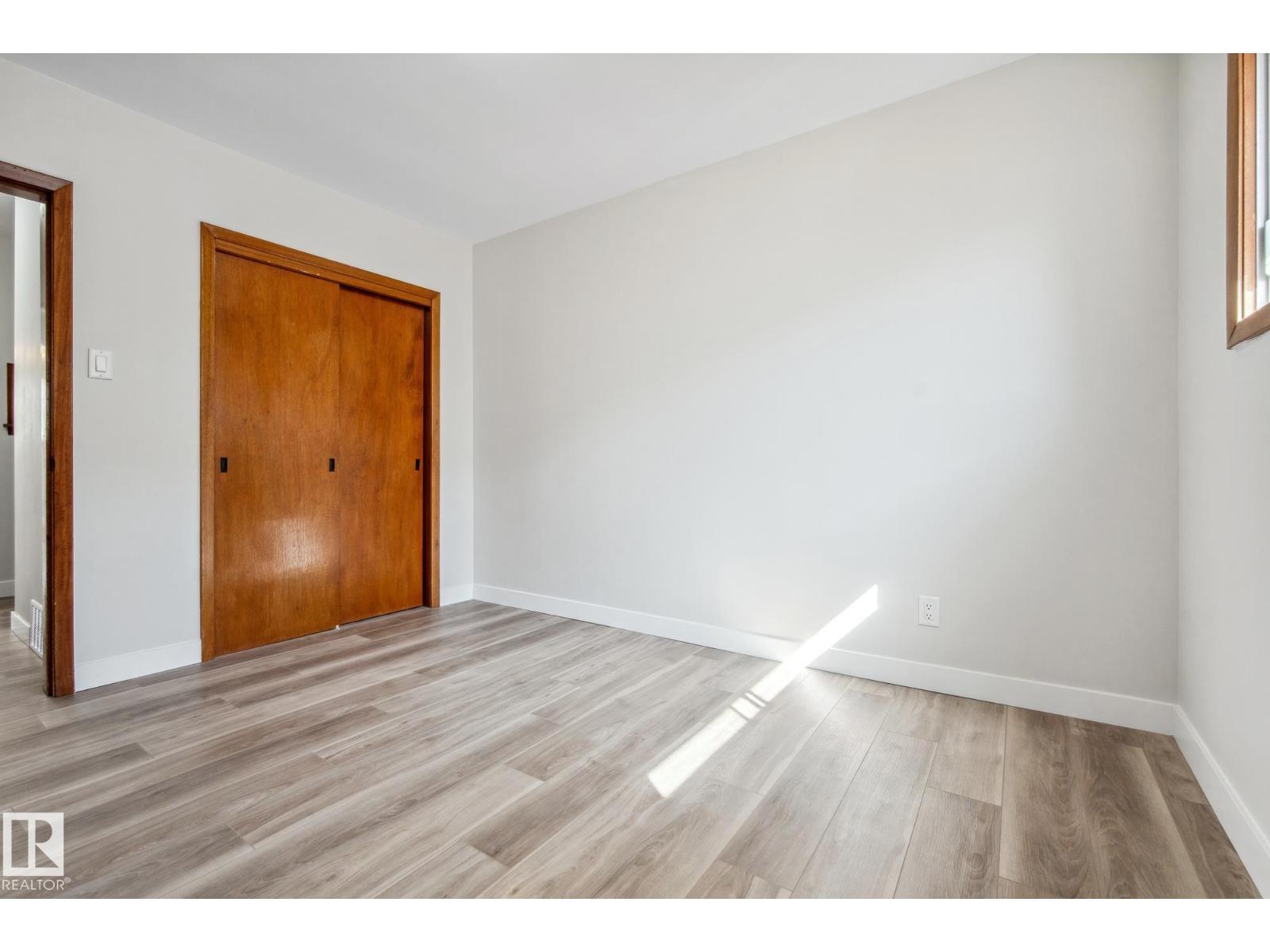 Photo 21 of 6007 95 Av Nw, Edmonton AB