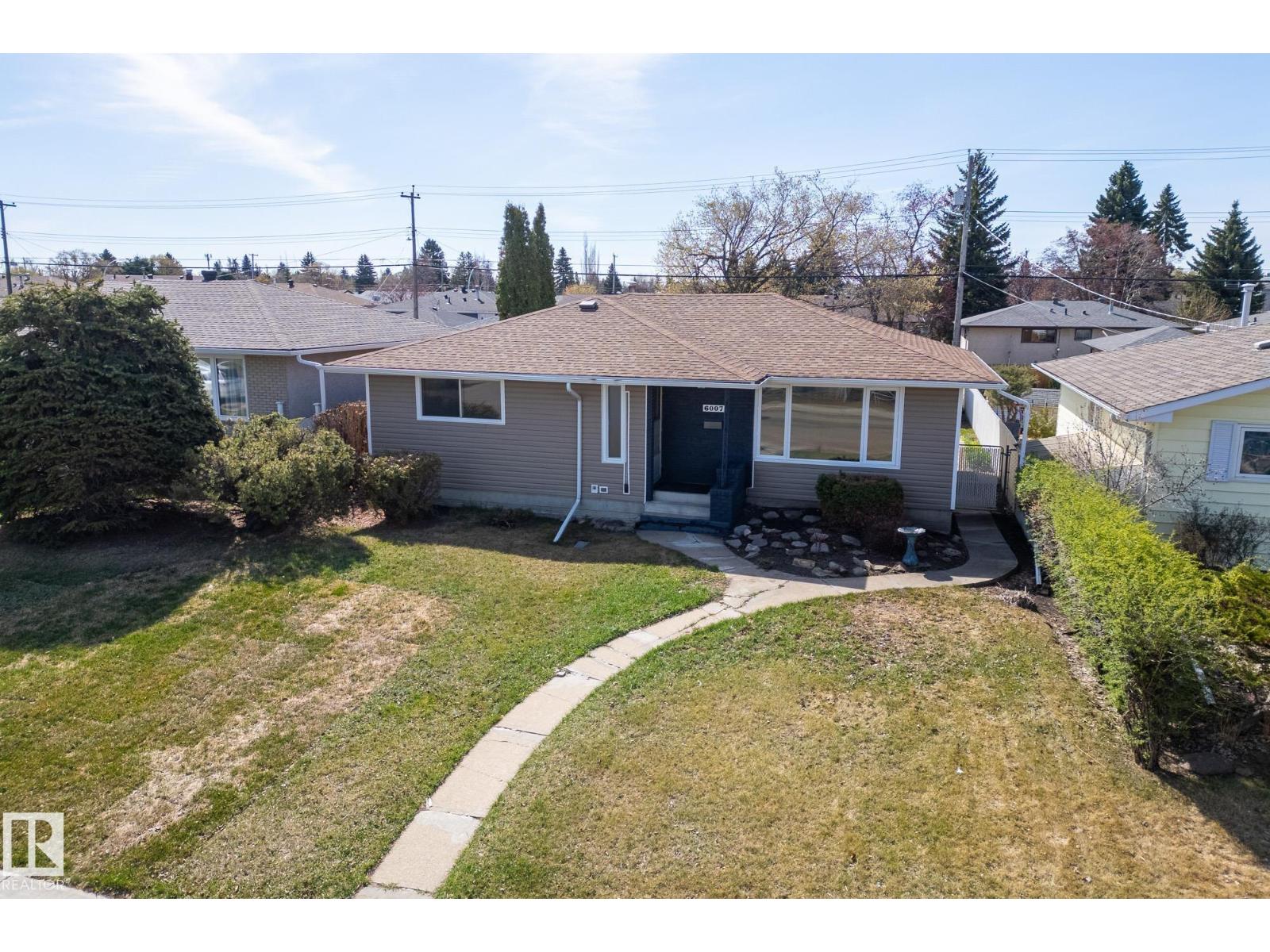 Photo 1 of 6007 95 Av Nw, Edmonton AB