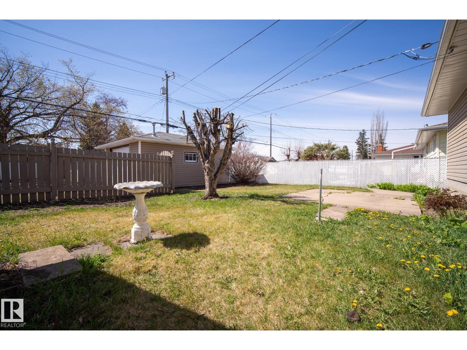Photo 37 of 6007 95 Av Nw, Edmonton AB