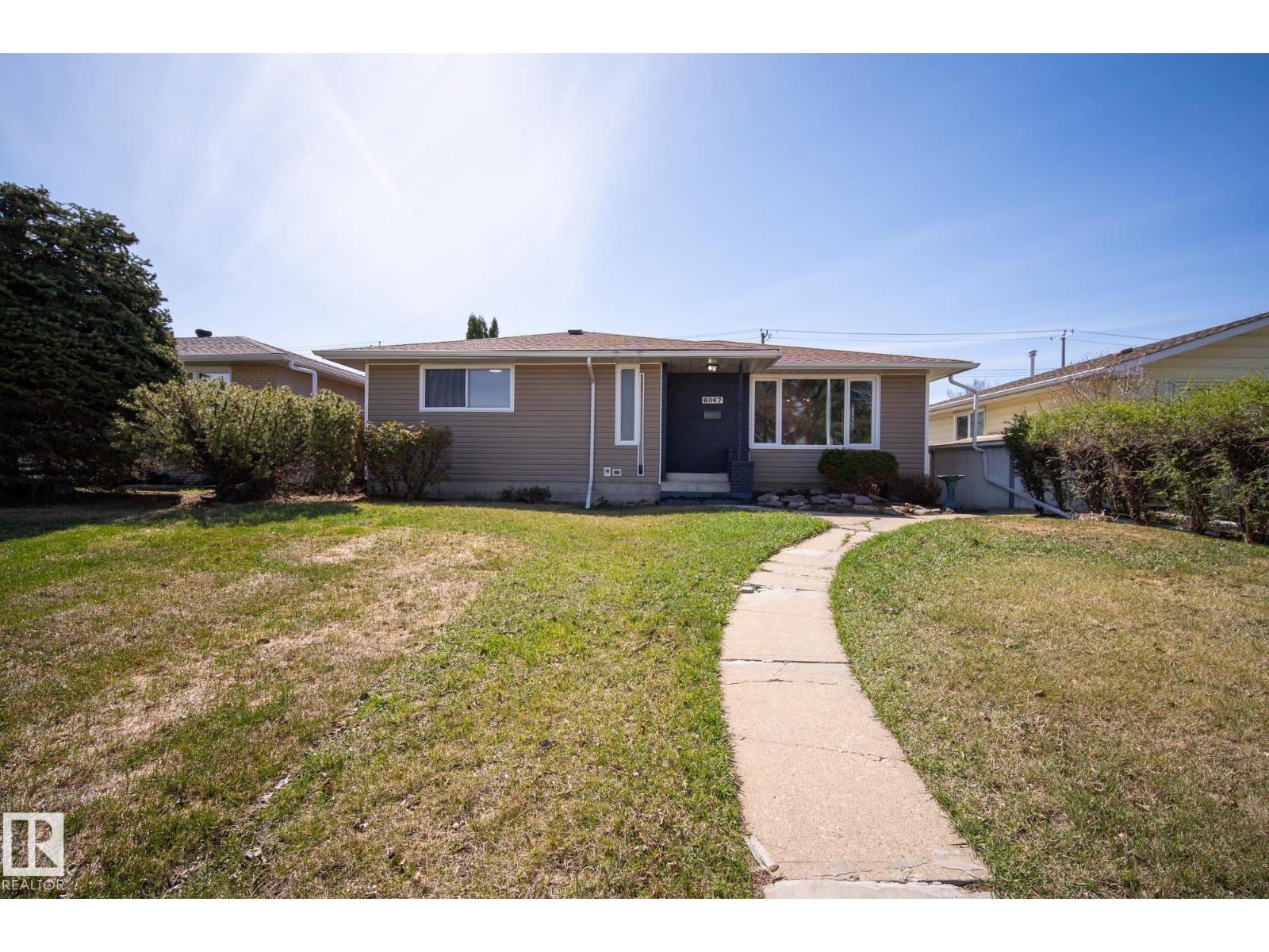 Photo 33 of 6007 95 Av Nw, Edmonton AB