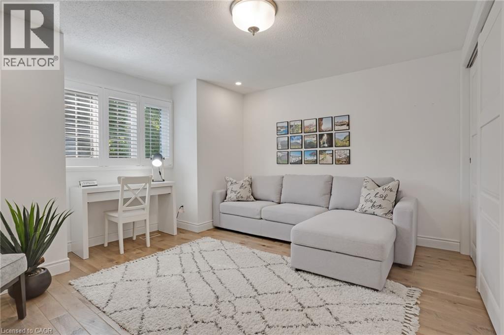 Photo 31 of 41 Quinte Crescent, Kitchener ON