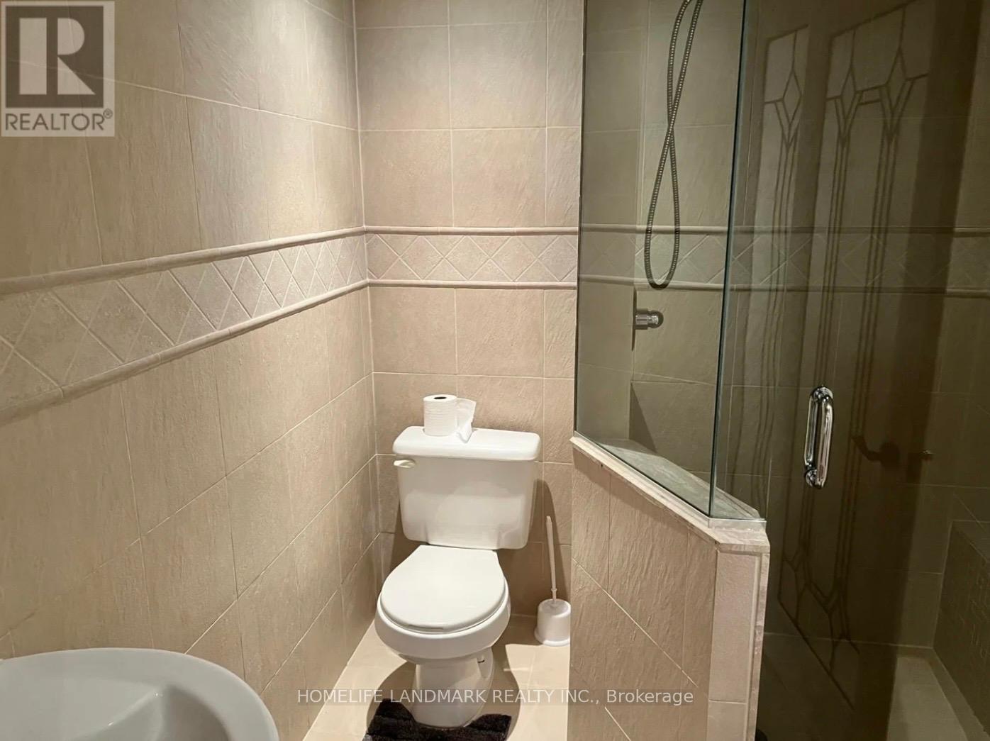 Photo 7 of Bsmt 197 Fincham Avenue, Markham ON